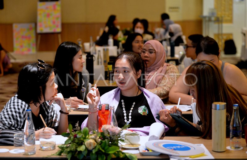 Perempuan Desa Tanjungsari Mantap Menuju Puncak Kepemimpinan