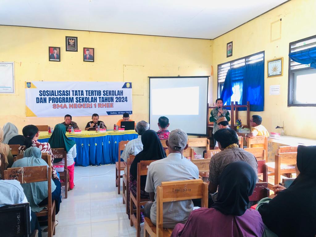 Sinergitas Orang Tua dan Sekolah: Membangun Pilar Karakter Anak di Desa Tanjungsari