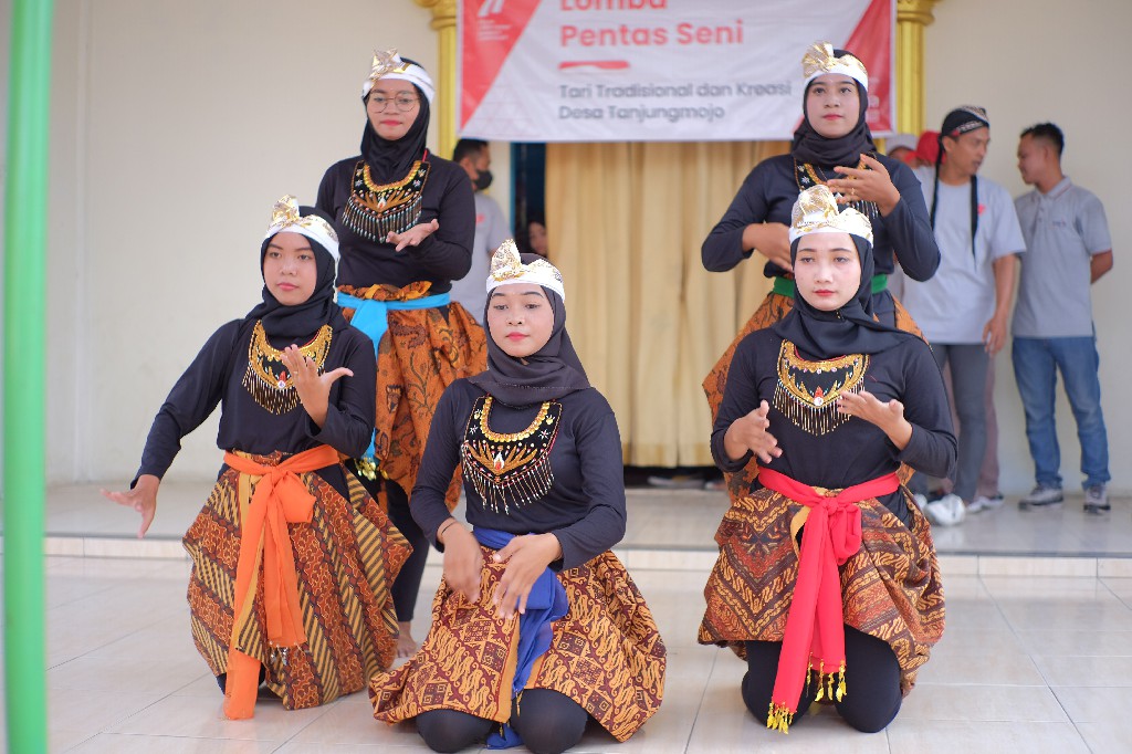 Melestarikan Seni Tari Tradisional Desa Tanjungsari di Tengah Arus Modernitas