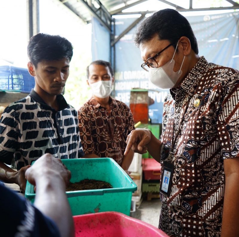 Terobosan Canggih: Inovasi Pengelolaan Sampah Plastik di Desa Tanjungsari