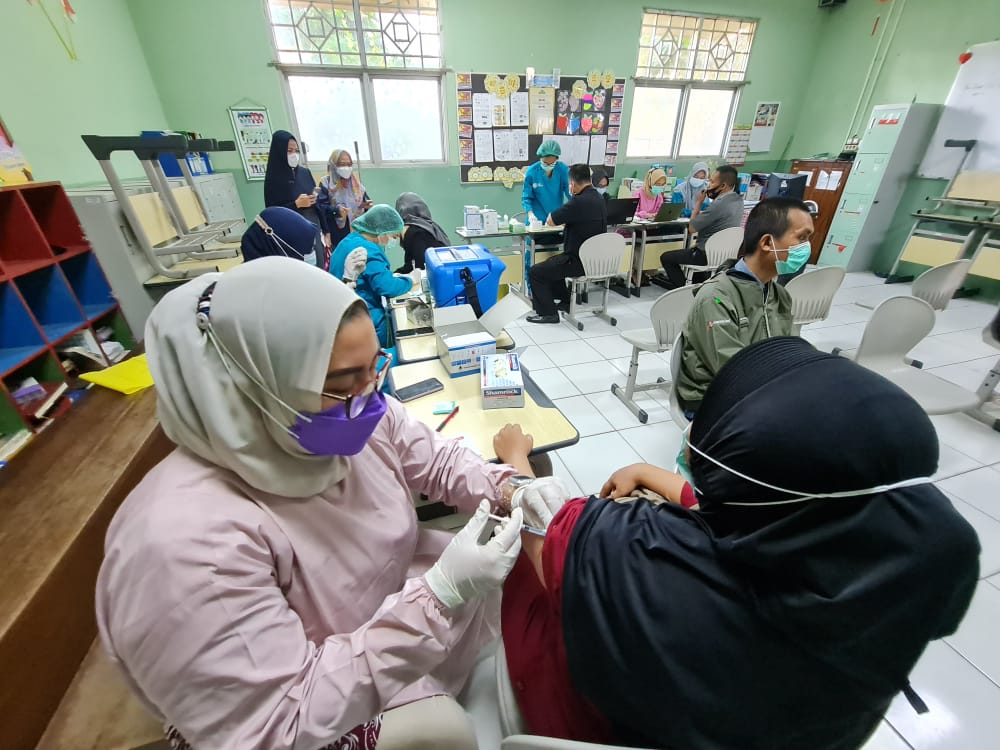 Vaksinasi Beraksi di Tanjungsari, Wujudkan Masyarakat Sehat dan Tangguh!